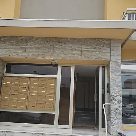 Appartement Lumineux Avec Parking Prive *