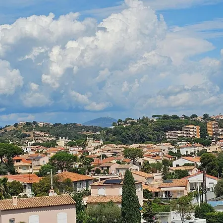 Appartement Lumineux Avec Parking Prive